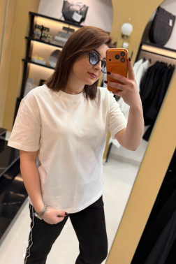 Dilvin Beyaz Dekoratif Dikişli Bisiklet Yaka Tshirt